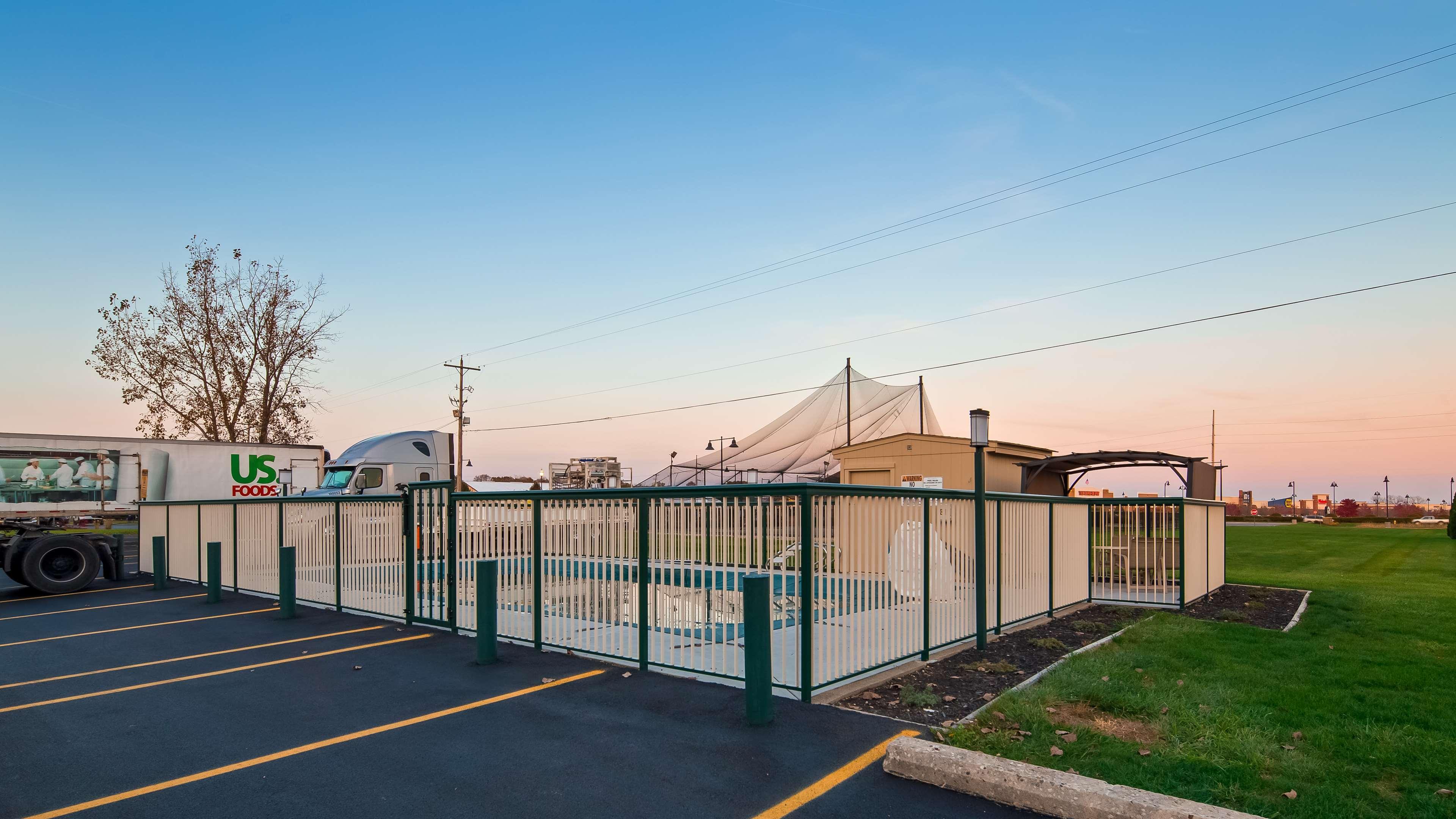 Best Western Executive Inn Grove City Dış mekan fotoğraf