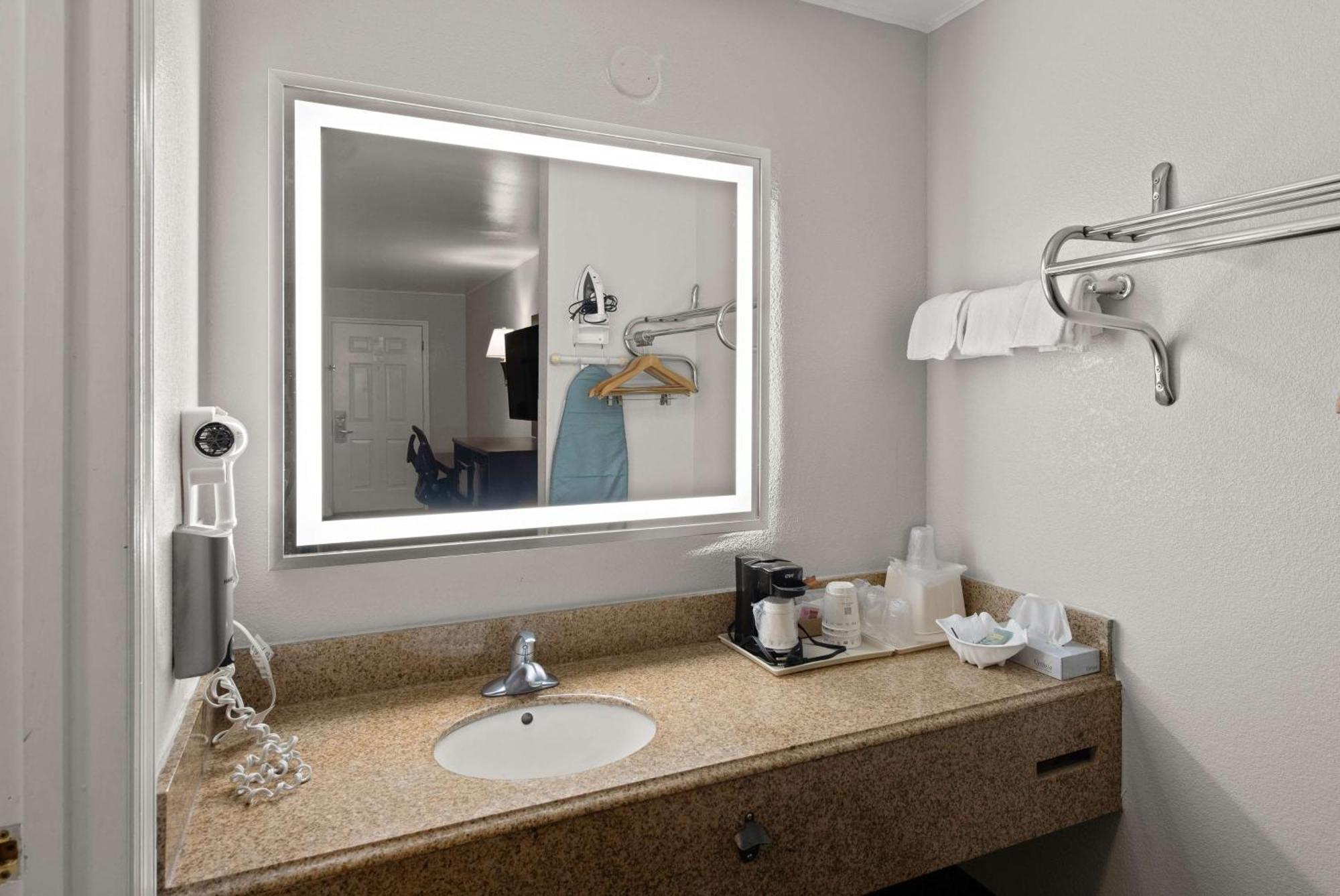 Best Western Executive Inn Grove City Dış mekan fotoğraf