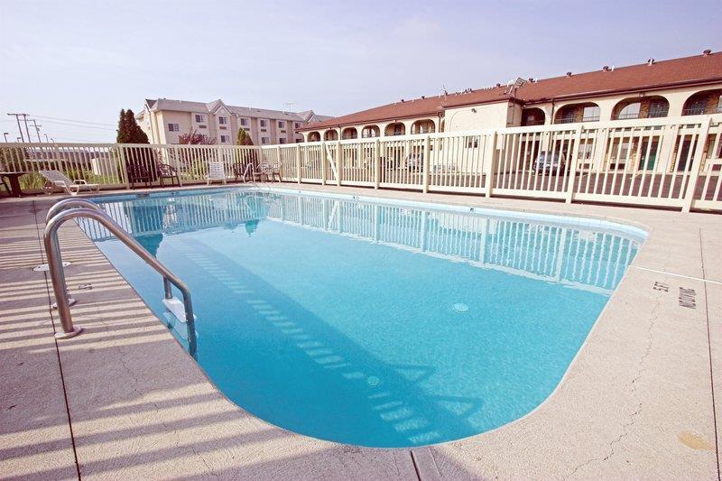 Best Western Executive Inn Grove City Konforlar fotoğraf